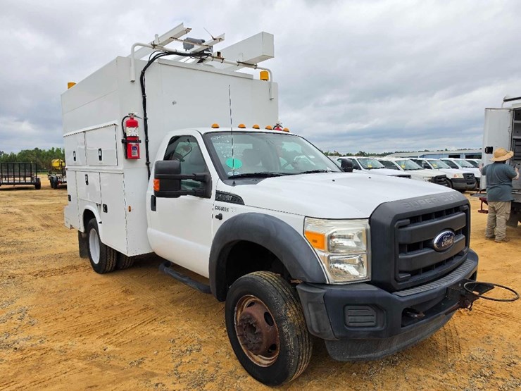 2016-ford-f550-image-4