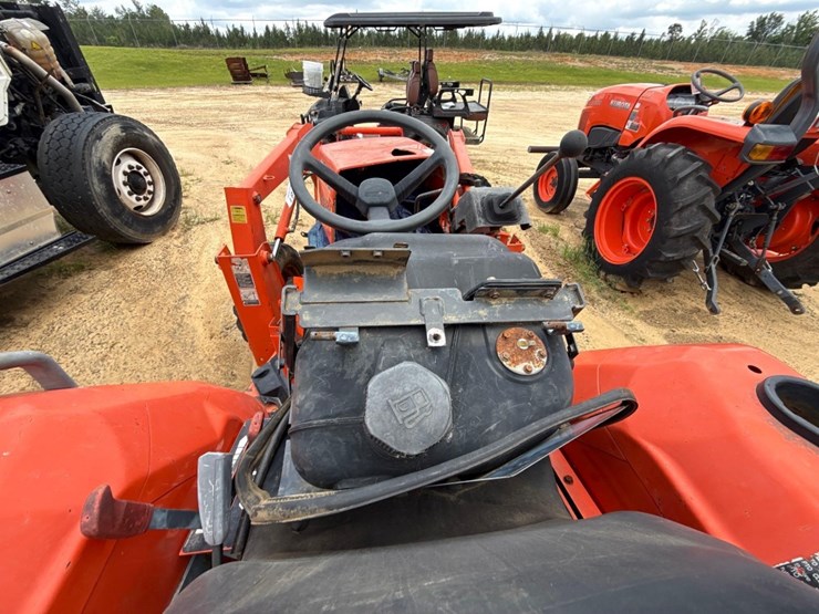 kubota-l2800-image-6