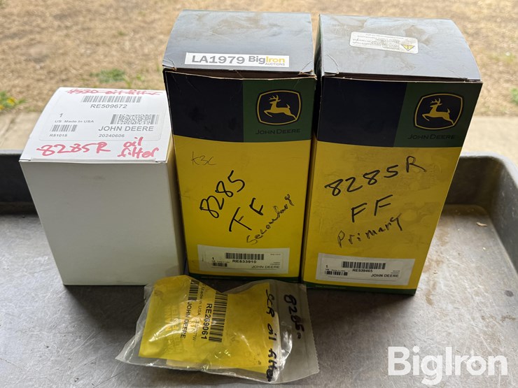 john-deere-8285r-image-3