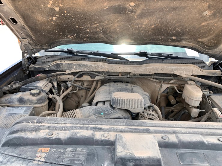 2018-chevrolet-silverado-2500hd-image-10