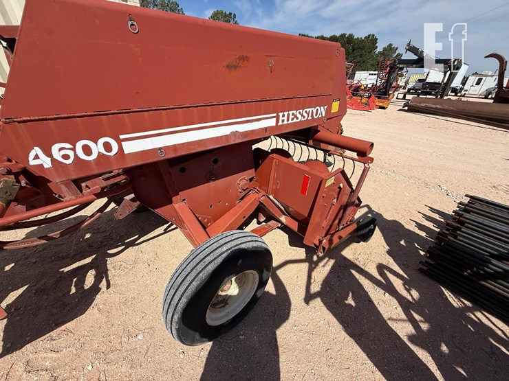 hesston-4600-image-6
