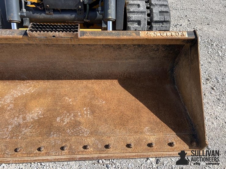 2024-john-deere-333-p-compact-track-loader-image-17