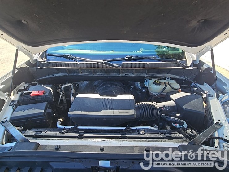 2022-chevrolet-1500-image-14