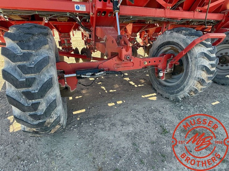 spudnik-8210-10-row-specialty-planter-image-6