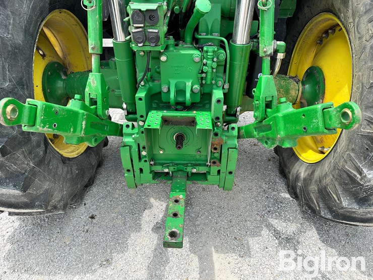 john-deere-7210-image-9