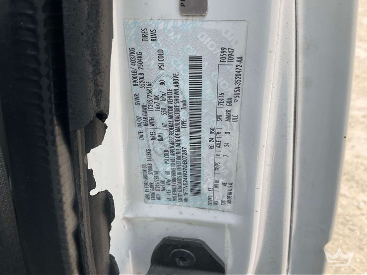 2007-ford-cargo-image-5