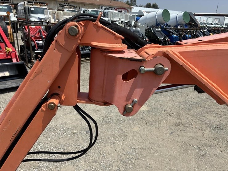 2012-jlg-e400ajpn-image-18