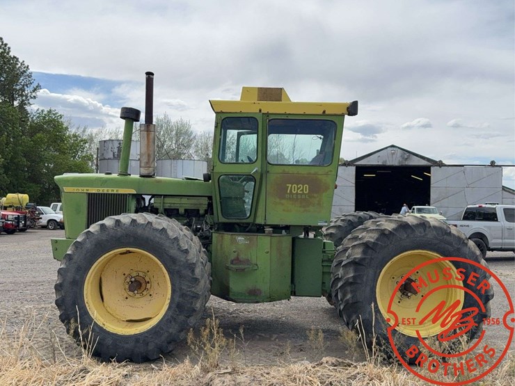 1971-john-deere-7020-image-1
