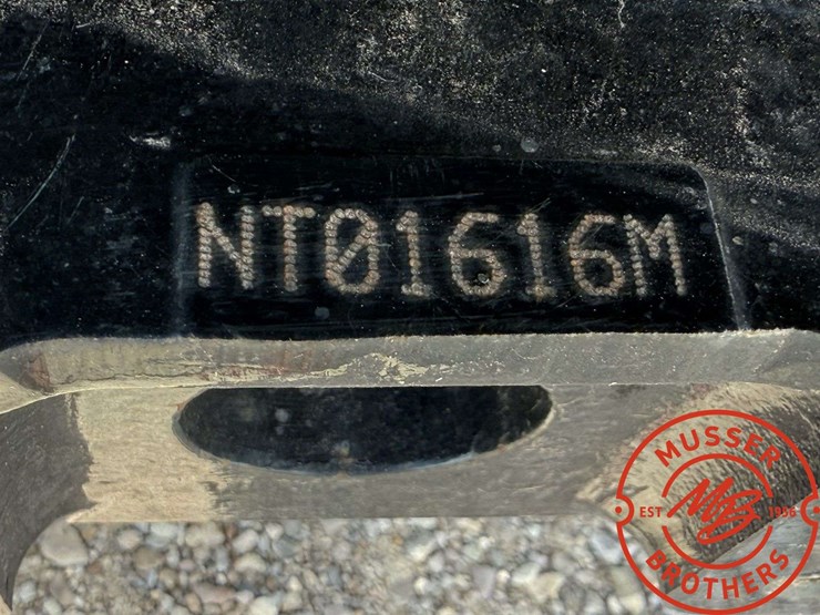 2017-new-holland-ts6.140-image-33