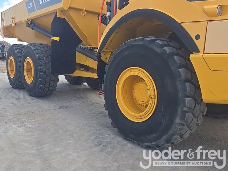 2023-volvo-a25g-image-14