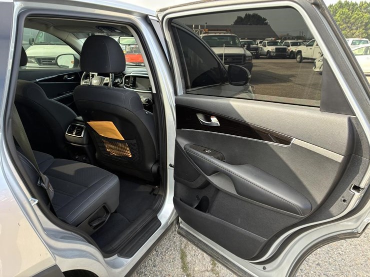 2019-kia-sorento-image-10