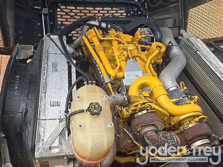 2023-deere-260e-image-33