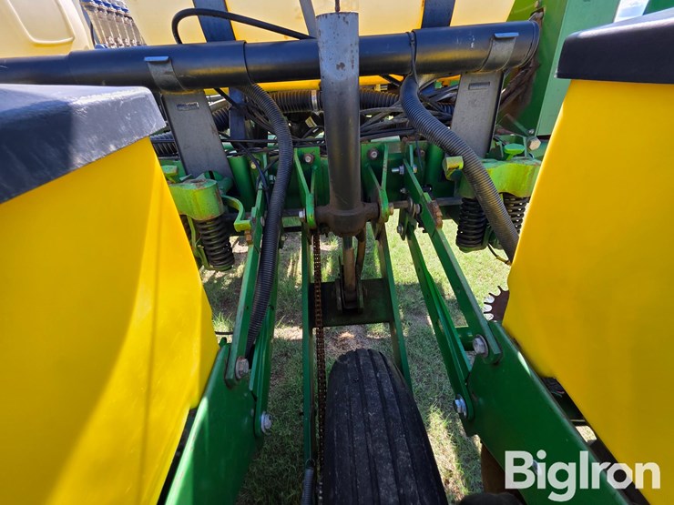 john-deere-1770-image-14