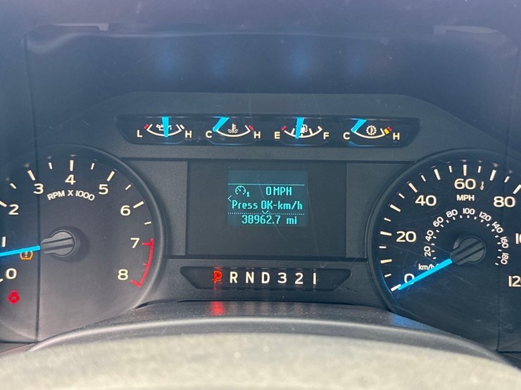 2017-ford-f150-xl-image-16