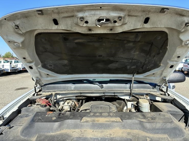 2012-chevrolet-2500hd-image-10