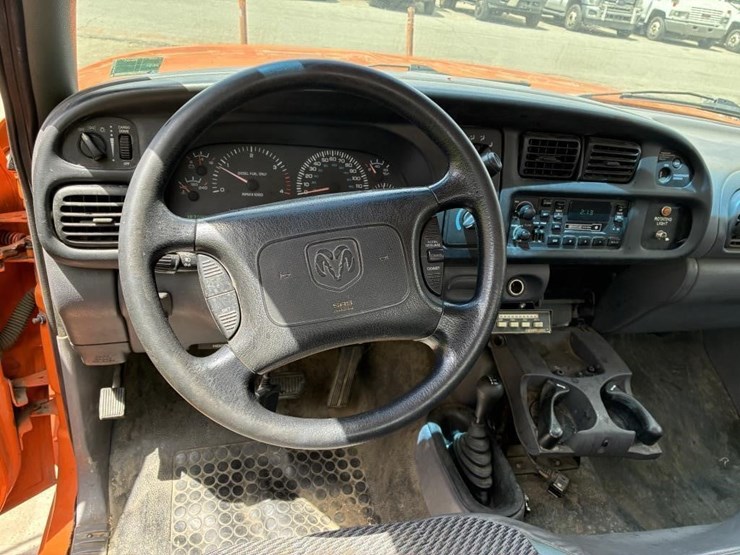 1999-dodge-ram-3500-image-15