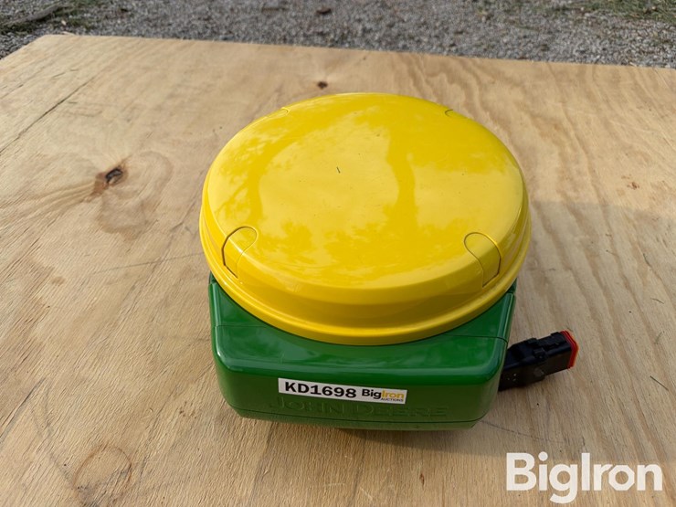 john-deere-7000-image-6