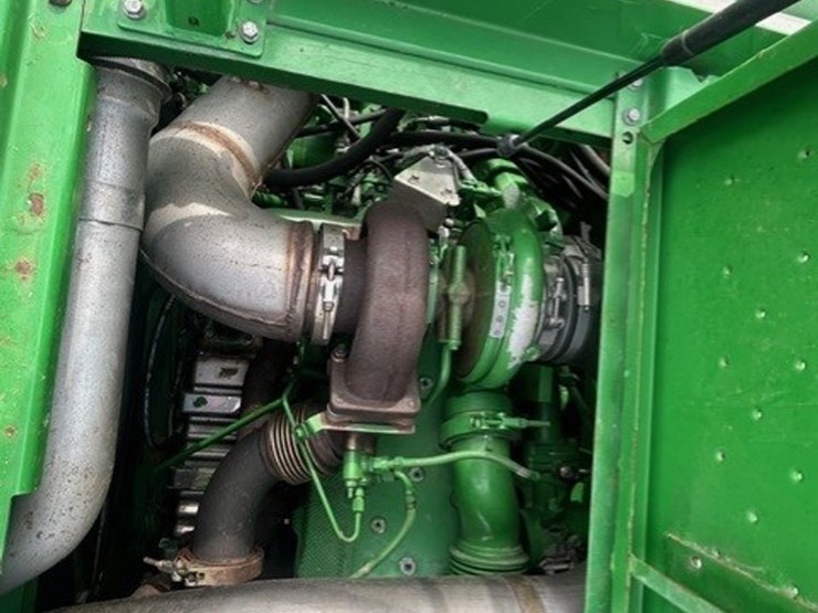 #2401-•-2014-john-deere-s680s-sts-combine-w/-630d-header-and-ja-mar-trailer-image-5