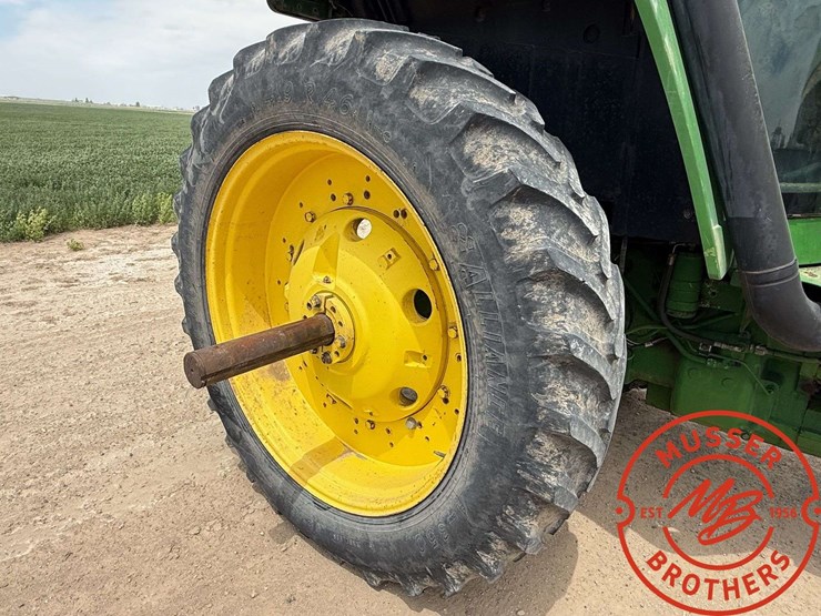 1992-john-deere-4960-image-12