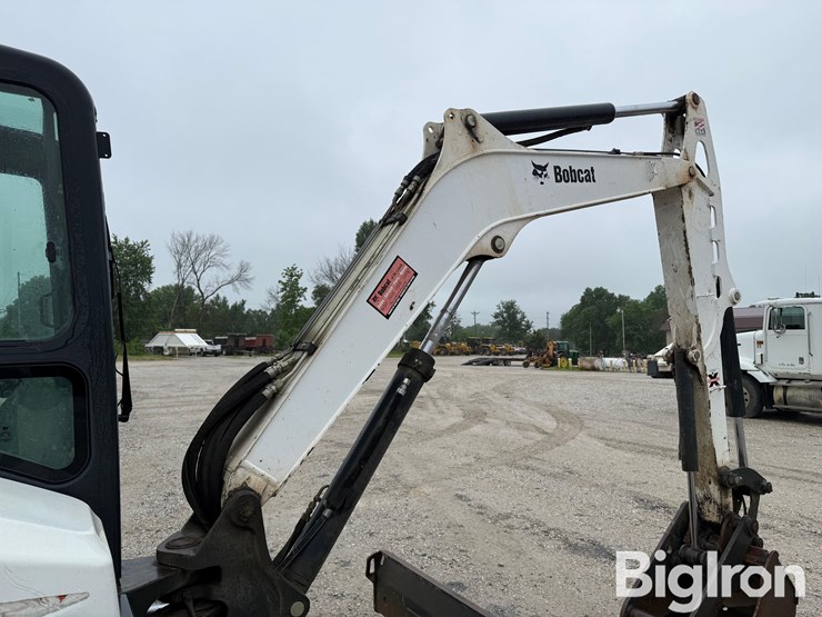 2016-bobcat-e55-image-13