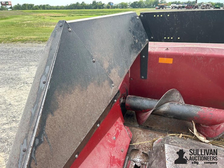 case-ih-1063-image-17
