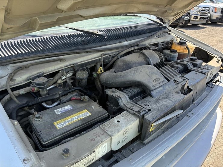 2002-ford-e350-sd-image-10