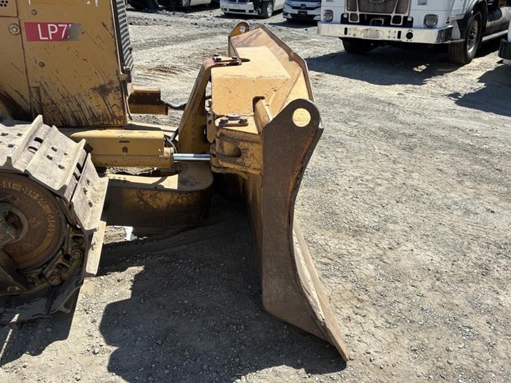 2000-caterpillar-d5m-image-6
