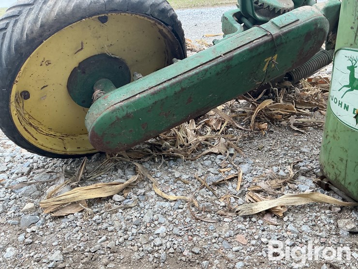 john-deere-71-image-13