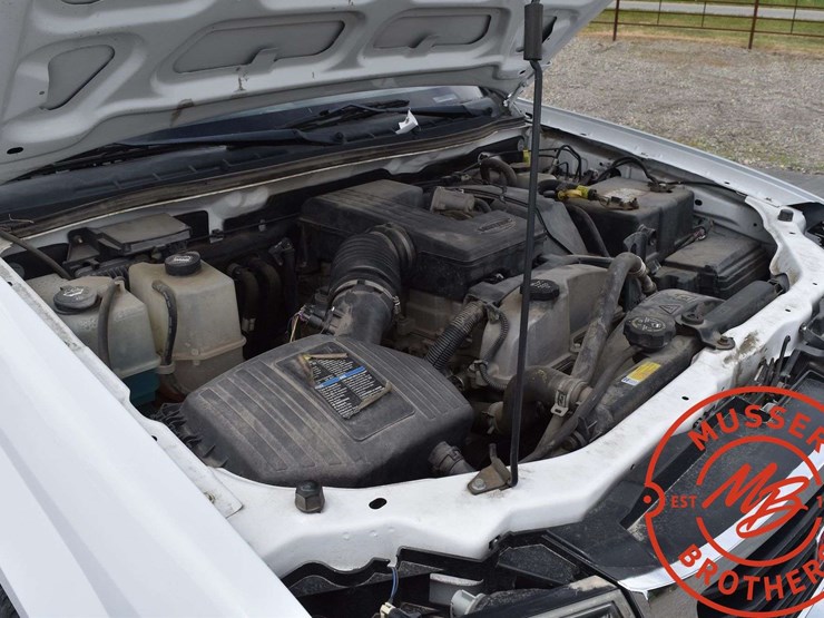 2010-gmc-canyon-sle-image-11