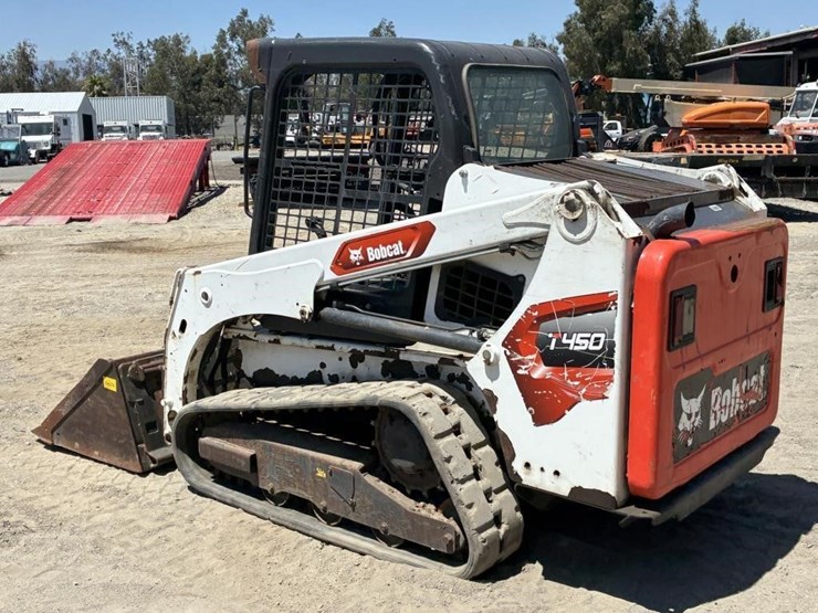 2022-bobcat-t450-image-4
