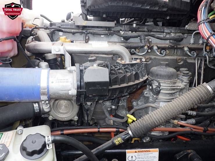 2021-freightliner-cascadia-126-image-26