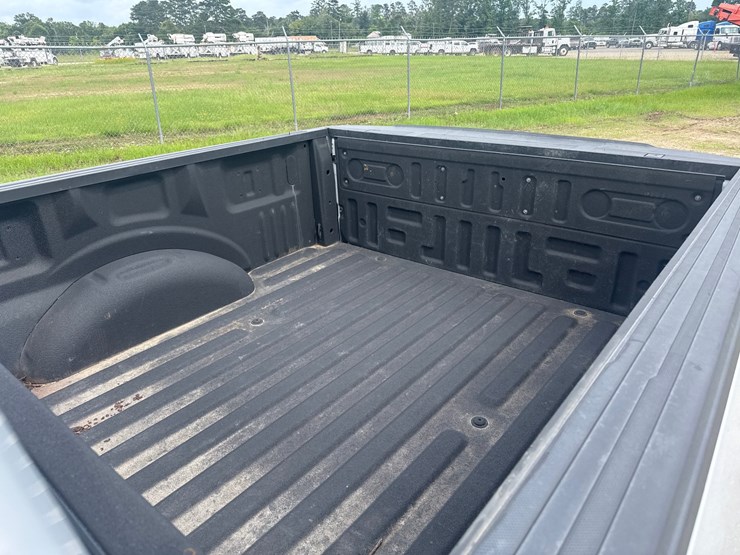 2021-ford-f150-image-9