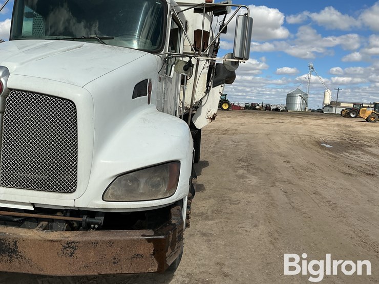 2010-kenworth-t370-image-9