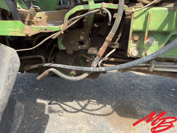 1984-john-deere-2750-image-13