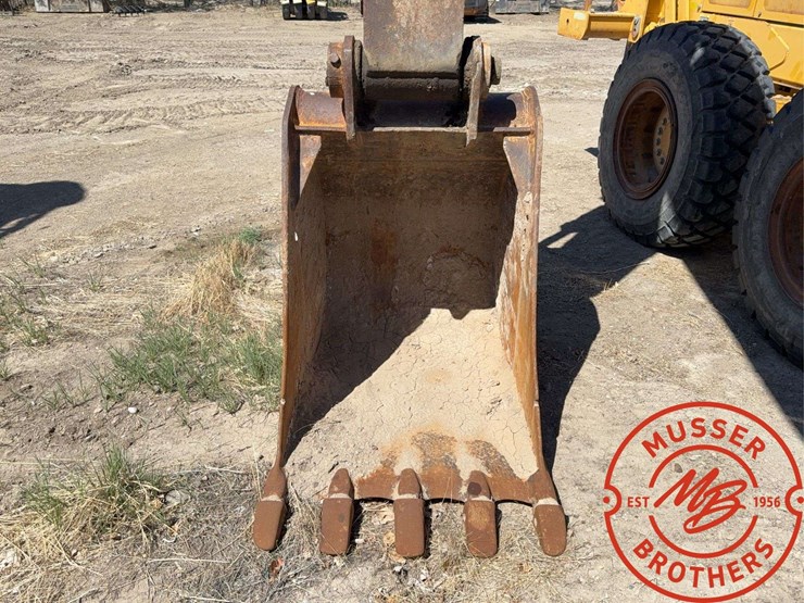 caterpillar-el200b-image-24