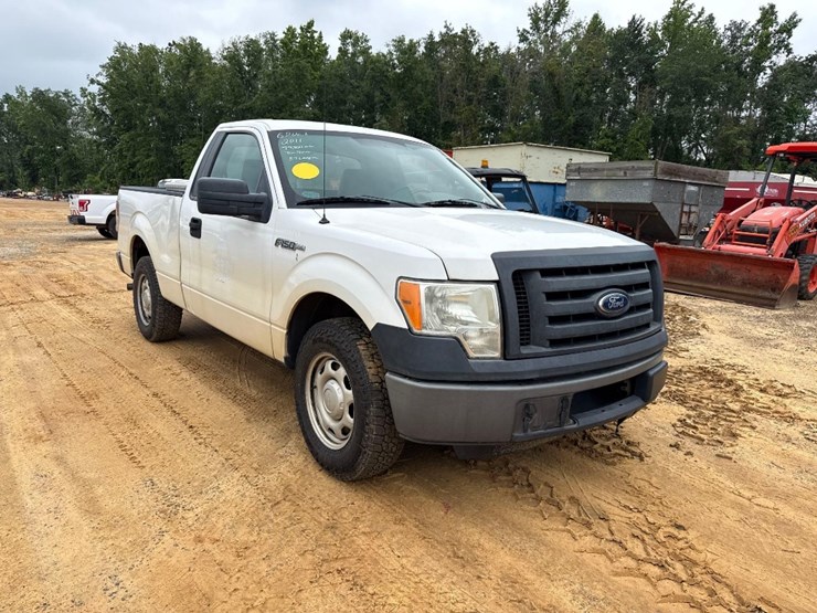 2011-ford-f150-image-1