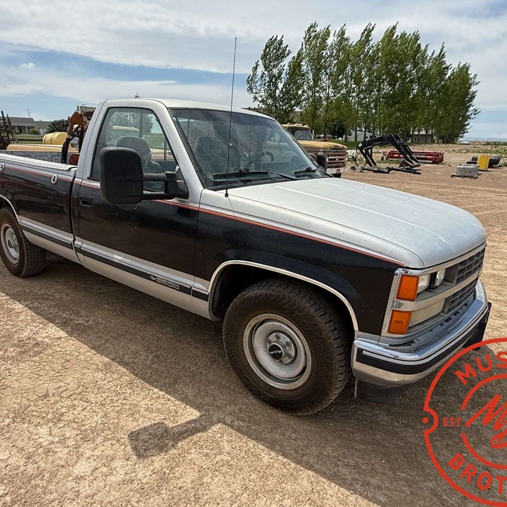 1989 CHEVROLET 2500