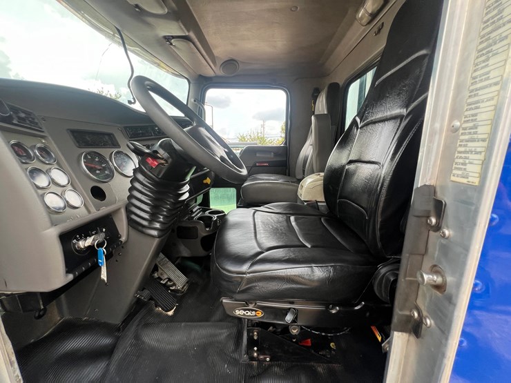 2018-kenworth-t370-image-17