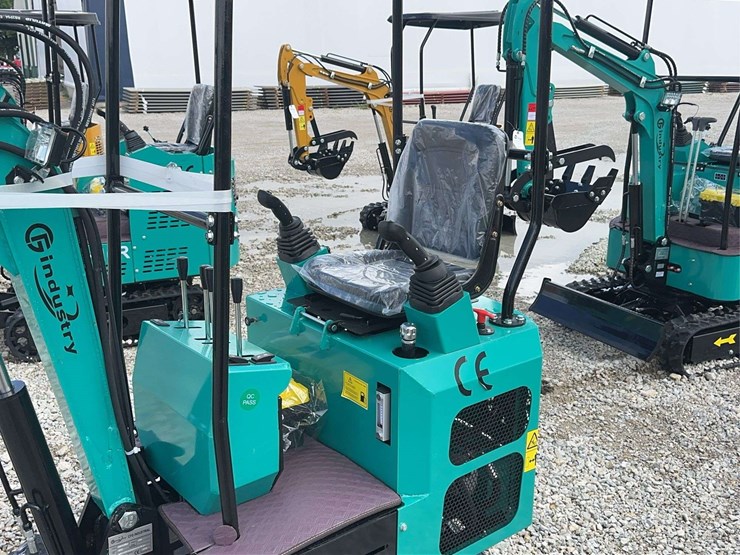 gindustry-cfg-industrial-mh13rx-mini-excavator-image-5