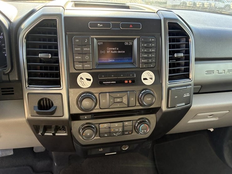 2018-ford-f550-xlt-image-16
