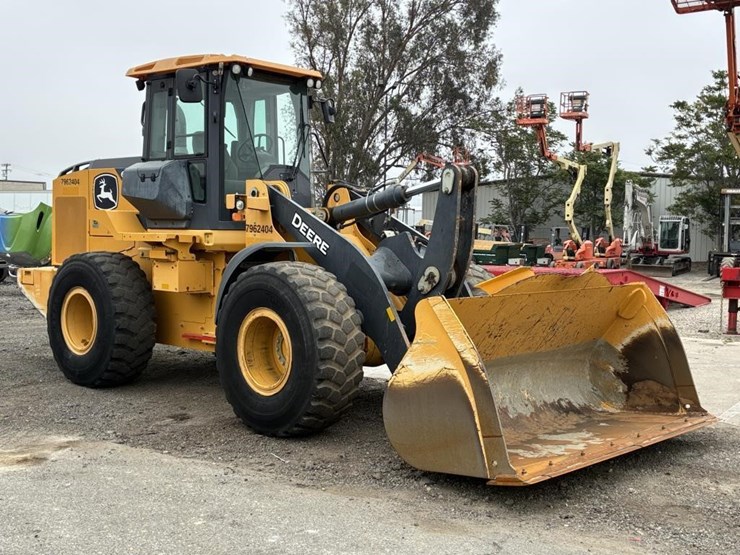 2019-deere-624l-image-2