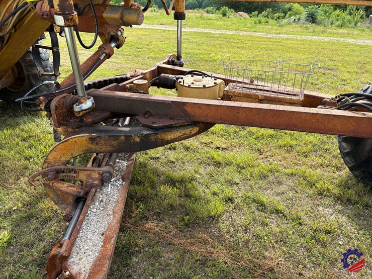 caterpillar-130g-image-17