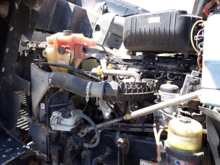 2018-freightliner-coronado-122-image-30