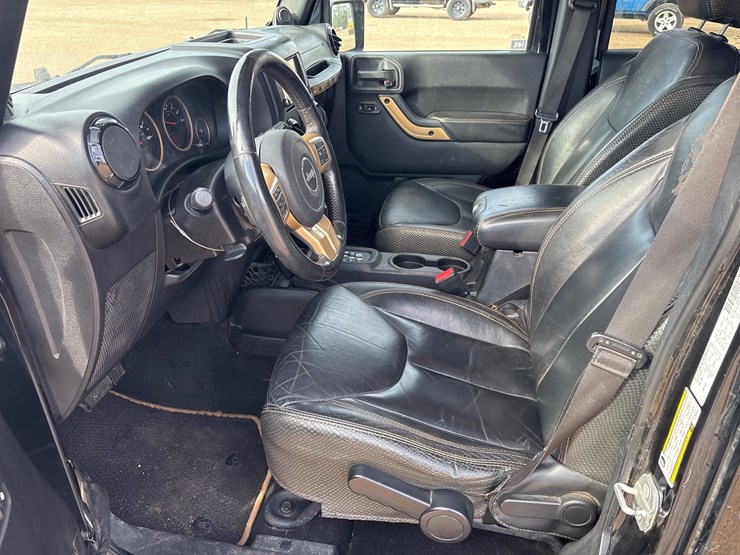 2014-jeep-wrangler-image-9