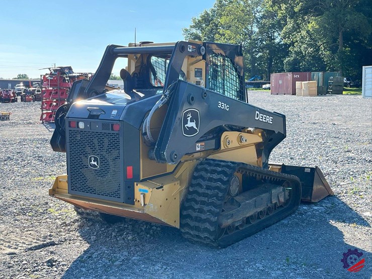 2020-deere-331g-image-24