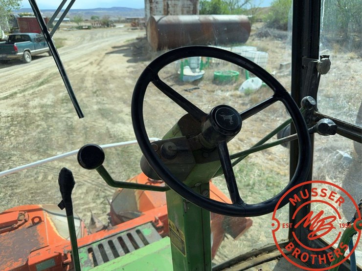 john-deere-5820-image-30