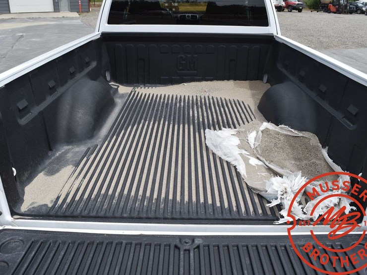 2010-gmc-canyon-sle-image-16