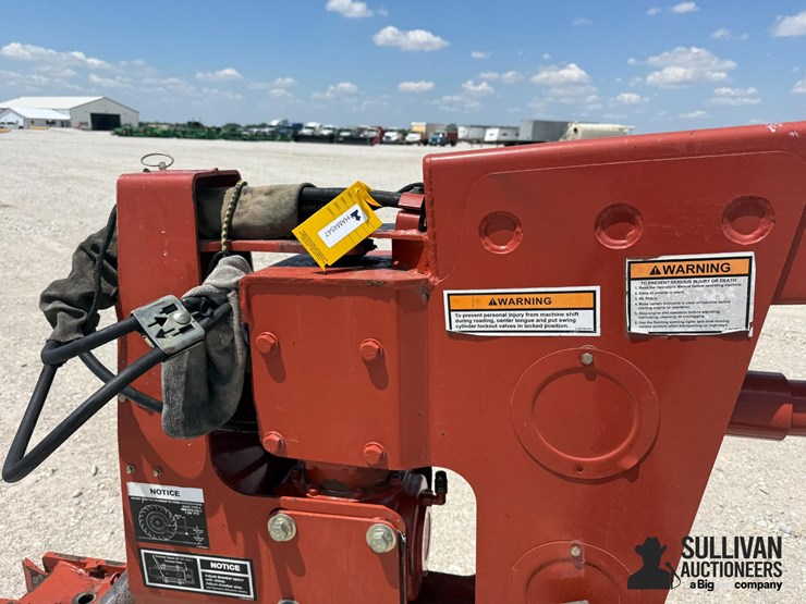 hesston-1345-image-13