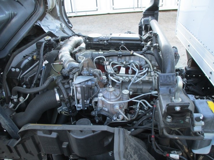 2018-hino-195-image-5