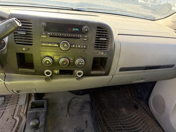 2012-gmc-2500hd-image-19